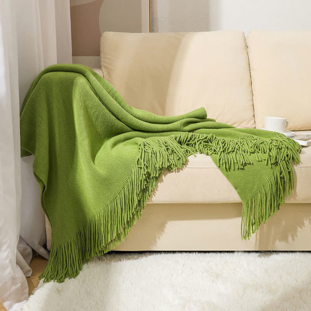 Chunky Knit Tassel Blanket Green