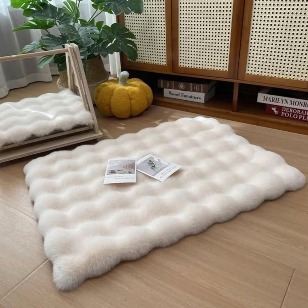 Luxury Faux Fur Pet Mat Cream White