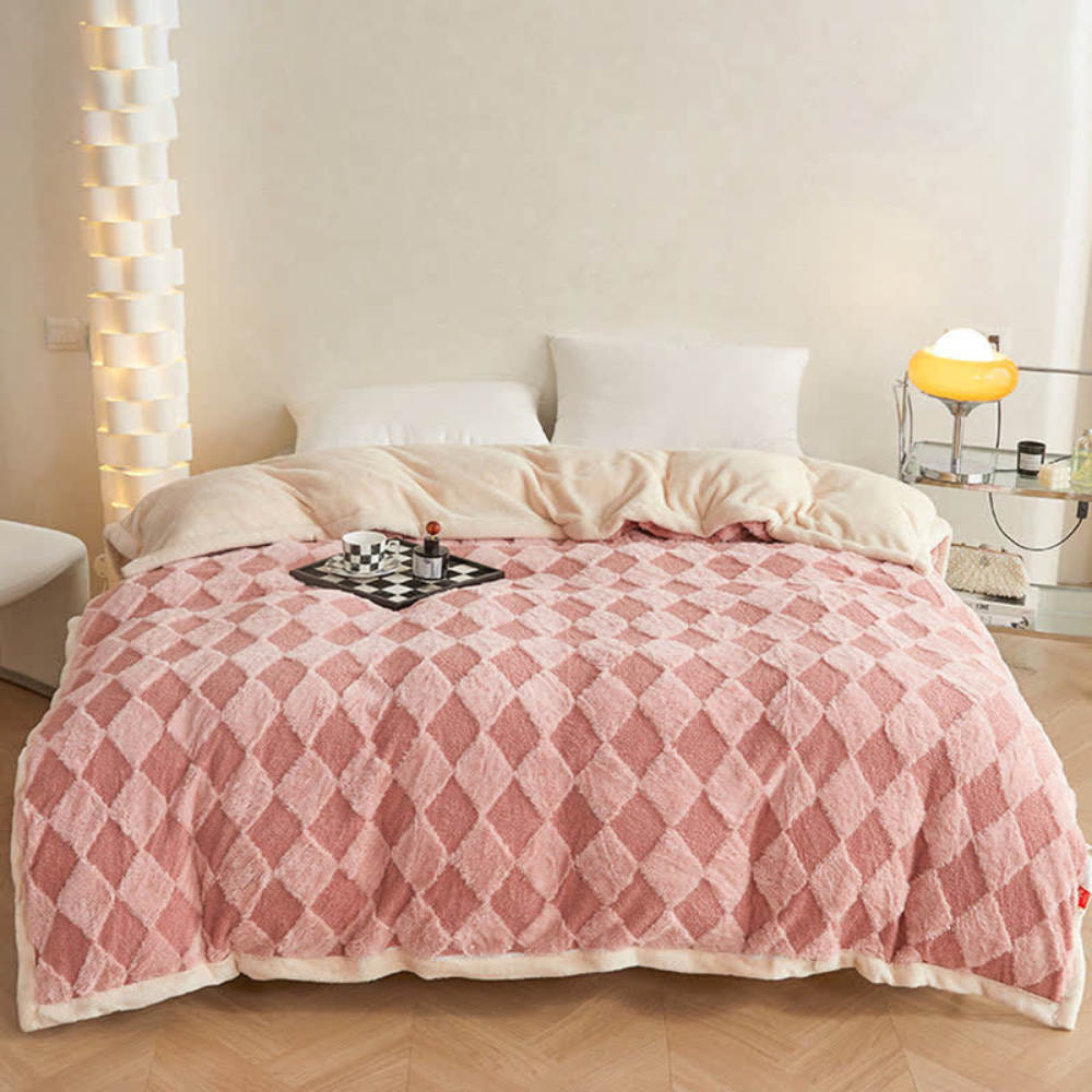Soft Diamond Pattern Comfort Blanket Pink