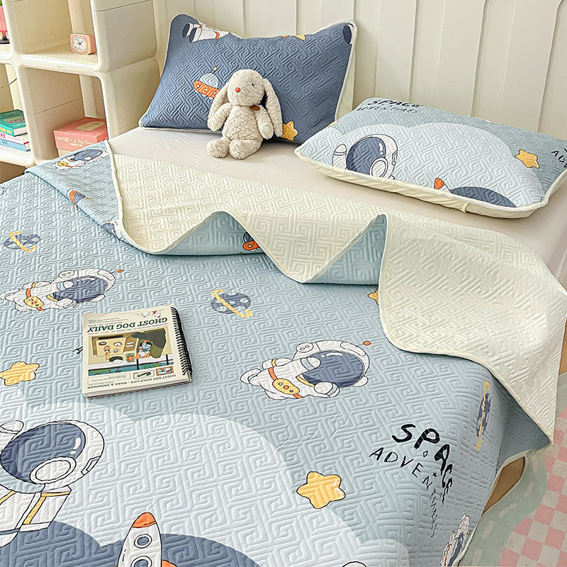 Playful Cotton Bedspread - Non-Slip & Washable Space