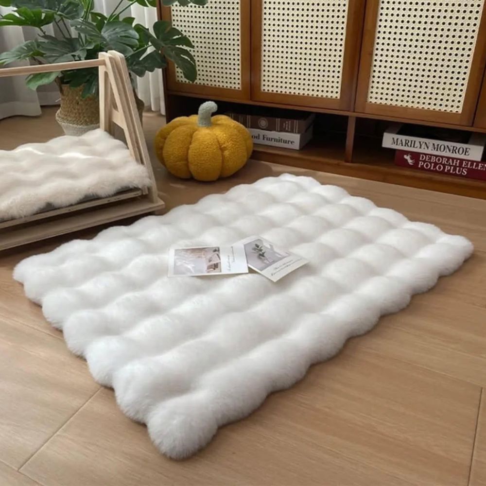 Luxury Faux Fur Pet Mat Pure White