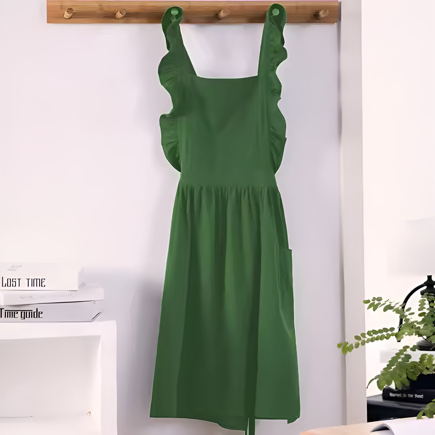 Lotus Leaf Lace Apron Mint