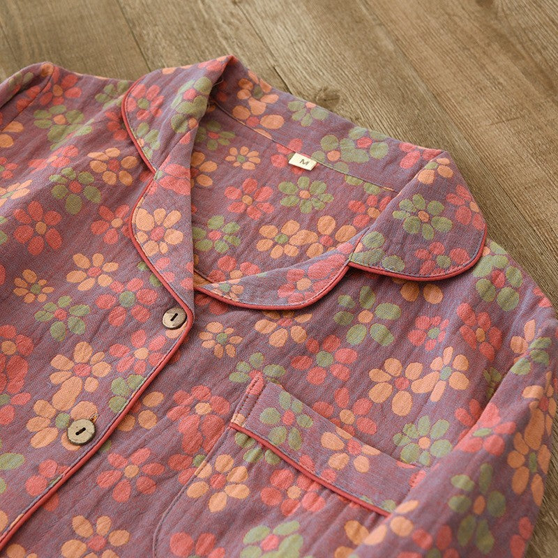 Women's Cotton Pajama Set with Daisy Pattern