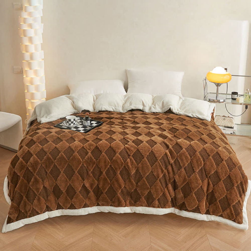 Soft Diamond Pattern Comfort Blanket Brown