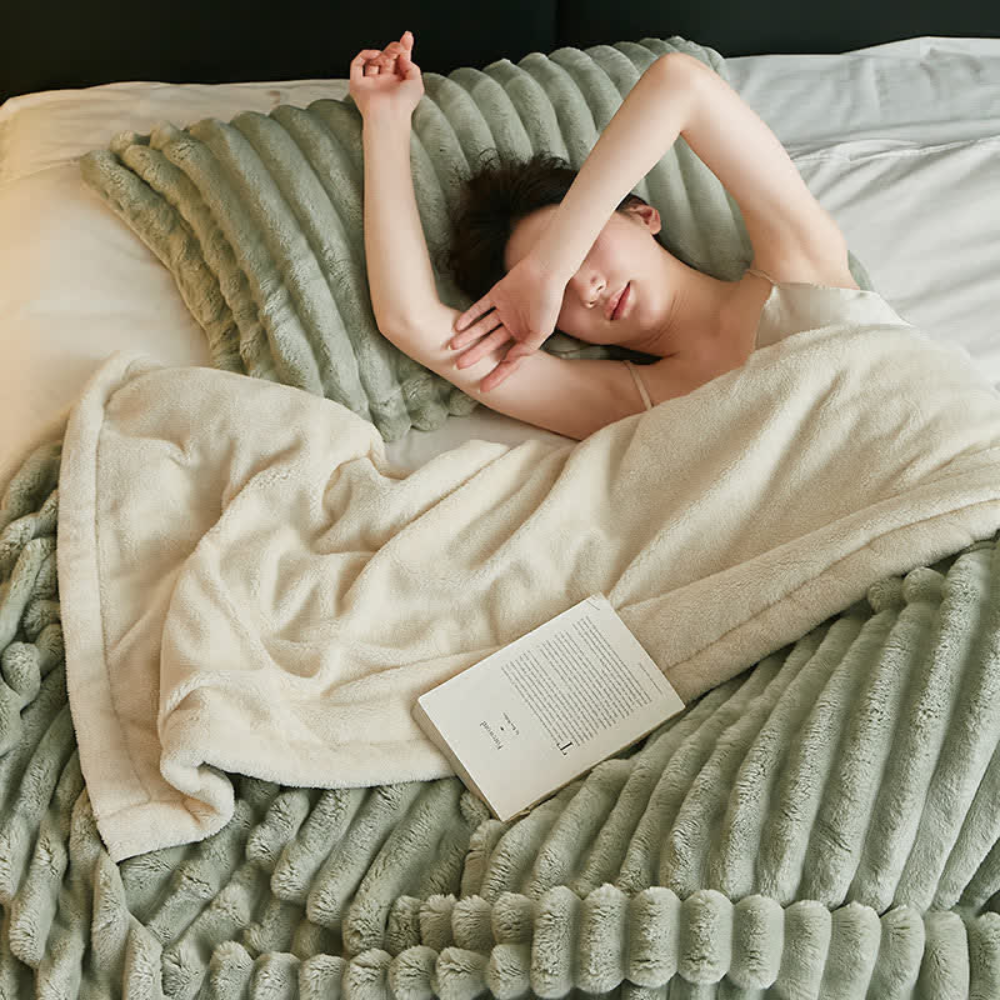 Snuggly Faux Fur Fleece Blanket Matcha Green
