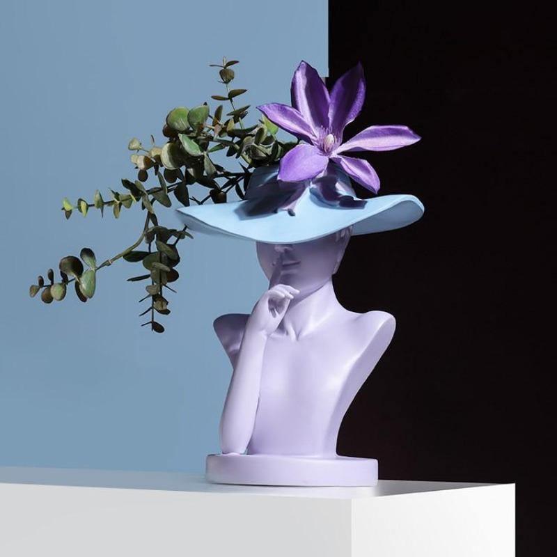 Woman Cap Container Thistle