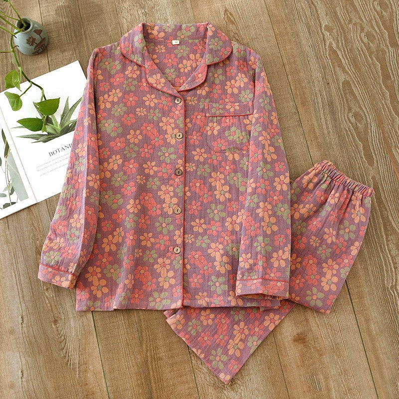 Women's Cotton Pajama Set with Daisy Pattern