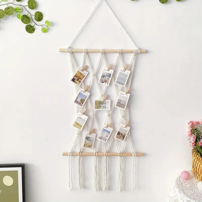 Macramé Photo Display Wall Hanging with 10 Clips