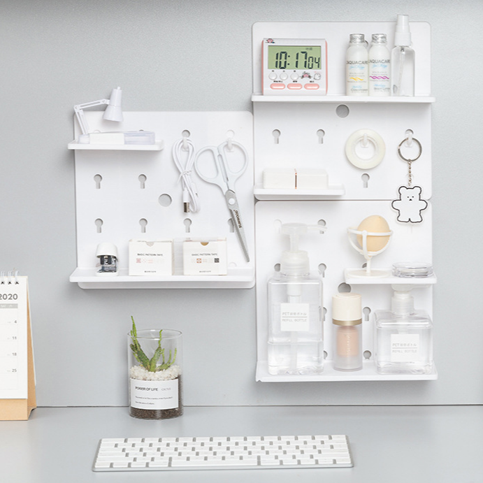 Sticky Wall Organizer