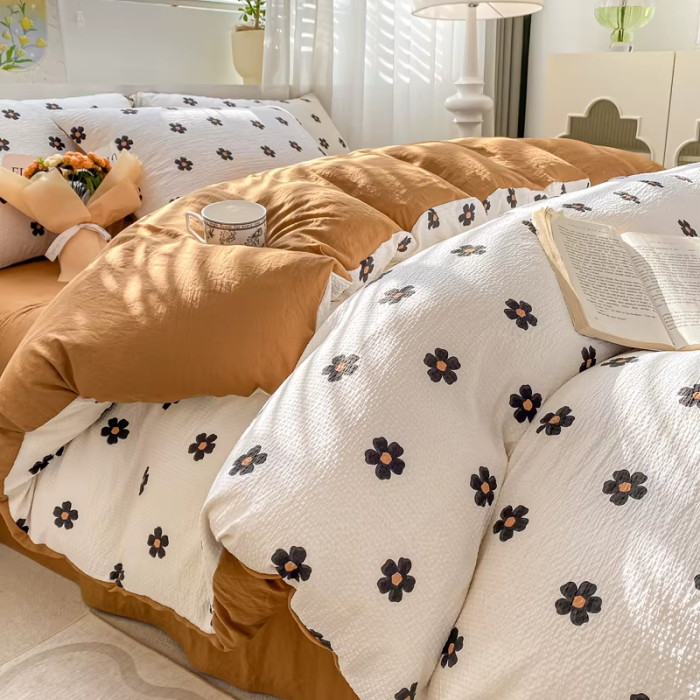 Brown Two Tone Daisy Bedding Set