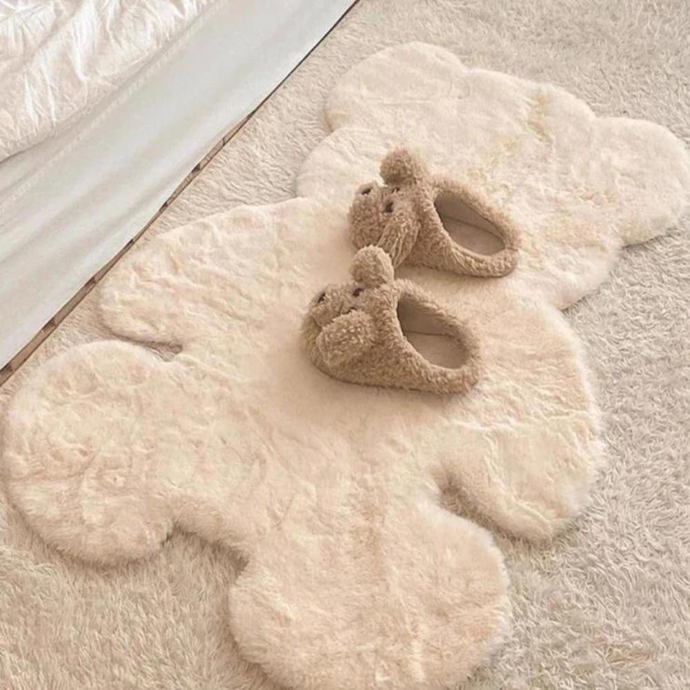 Cozy Bear Rug Milk White