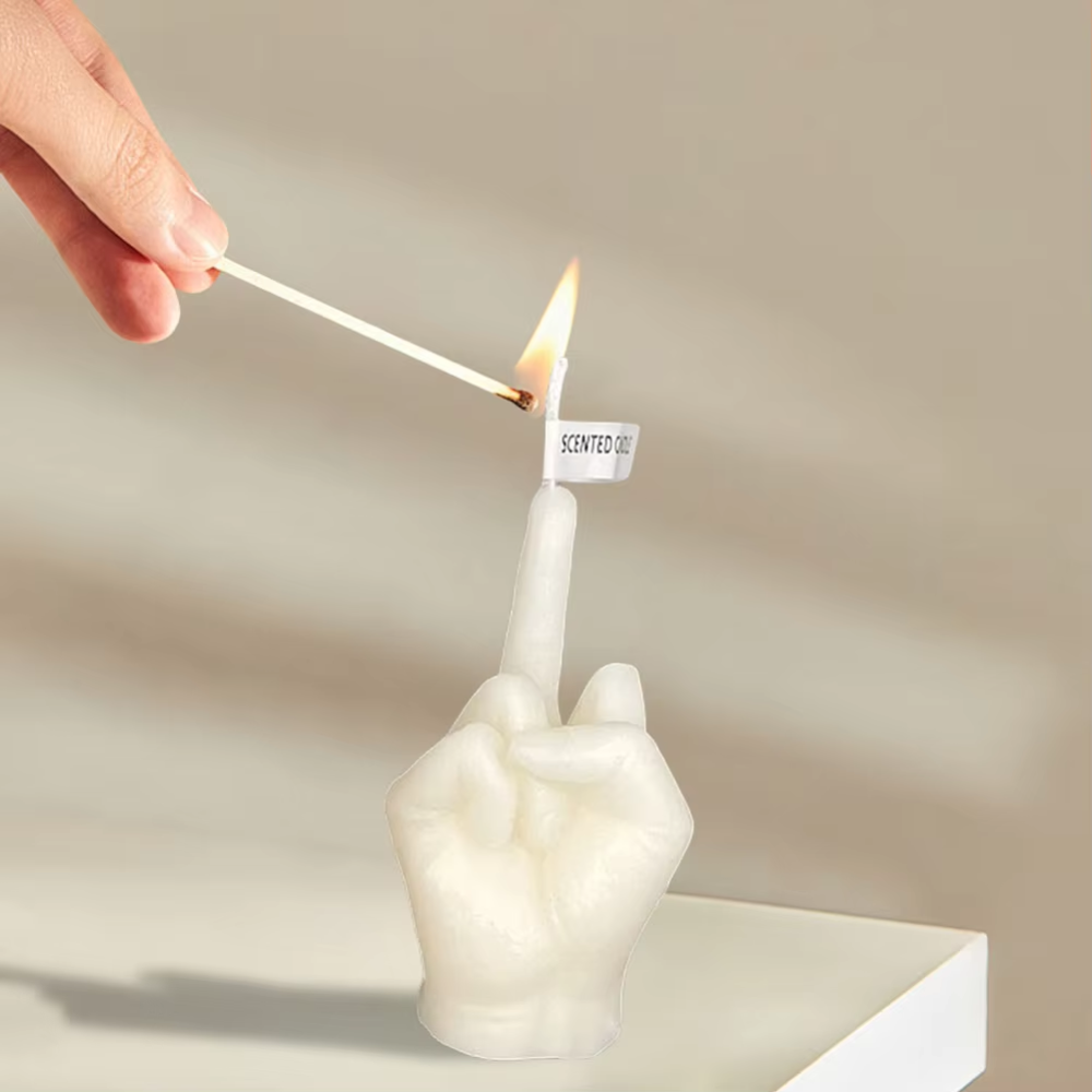 Bold Gesture Candle White (Chamomile Scent)