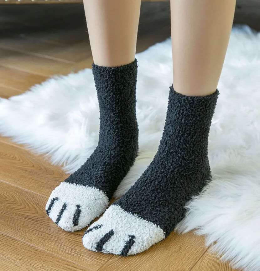 The Cat Paw Socks Black White One Size (Women)