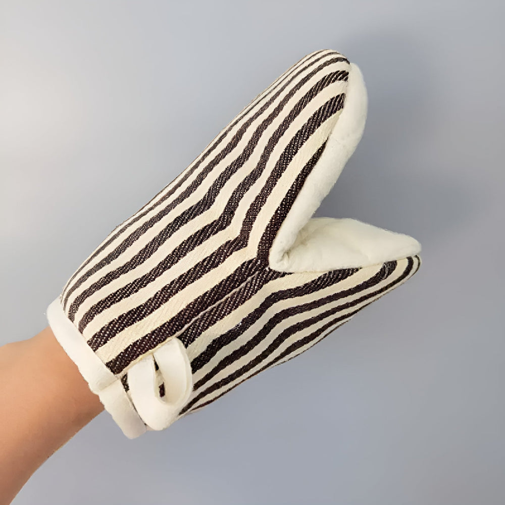 Striped Heat-Resistant Kitchen Mitts Espresso Stripes