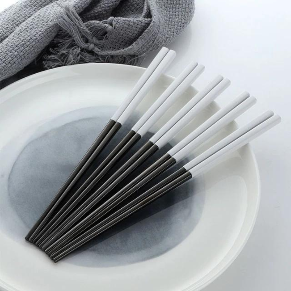 Tokyo Chopsticks Black and White