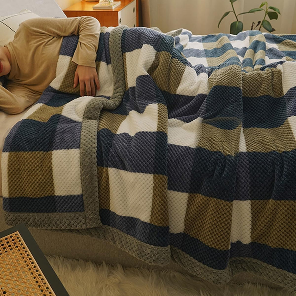 Plaid Throw Blanket - Super Warm with Timeless Pattern