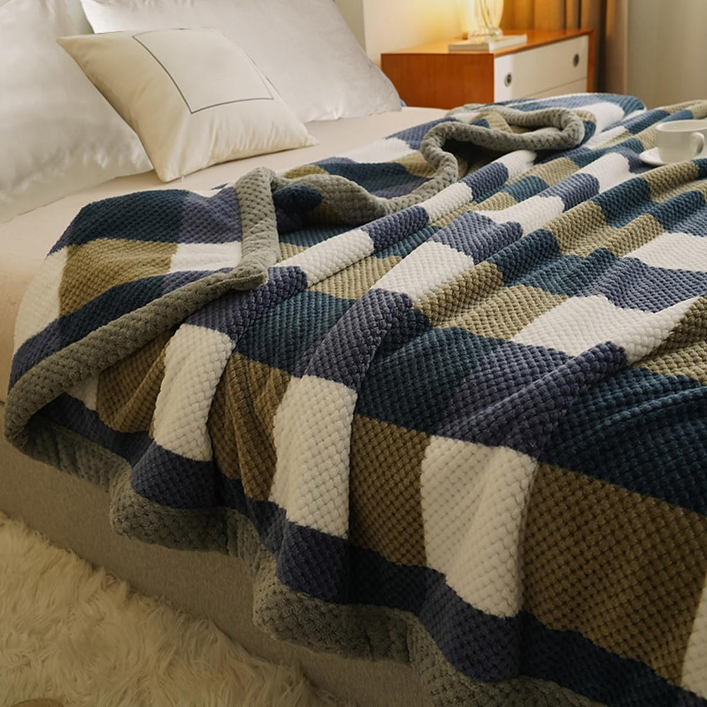 Plaid Throw Blanket - Super Warm with Timeless Pattern