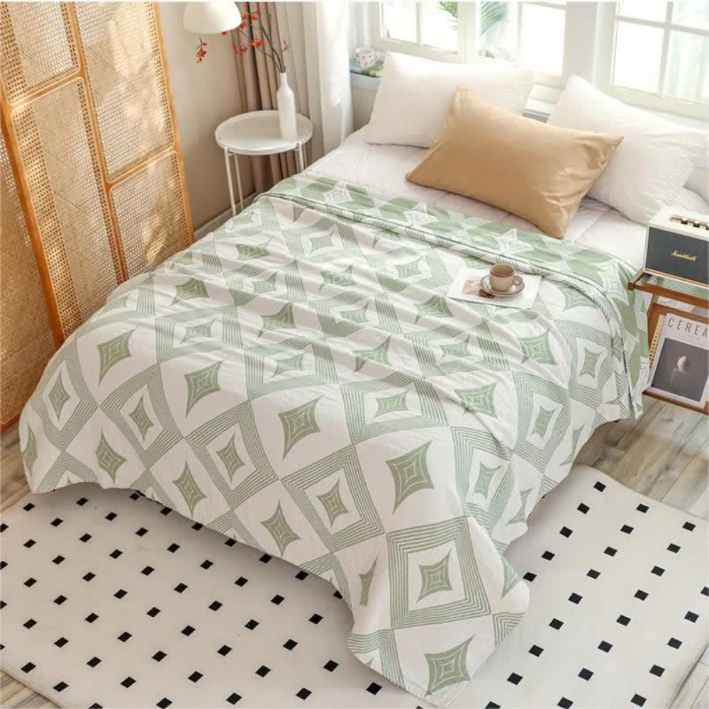 Diamond Geometric Pattern Blanket Green & White