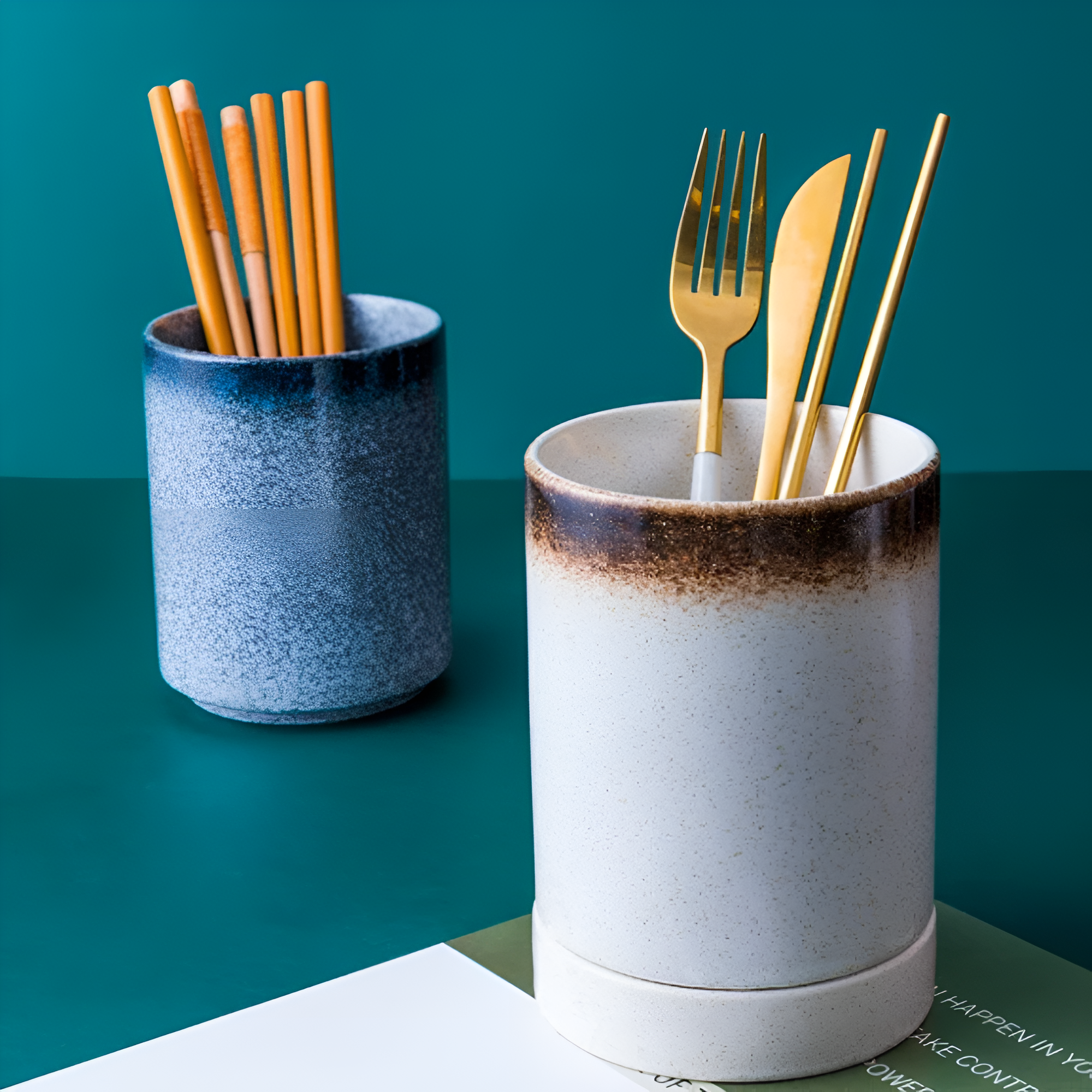 Japanese Style Utensil Holder Brown White Blend