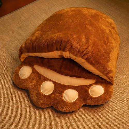 Bear Paw Cat Bed – Warm, Fluffy & Fun