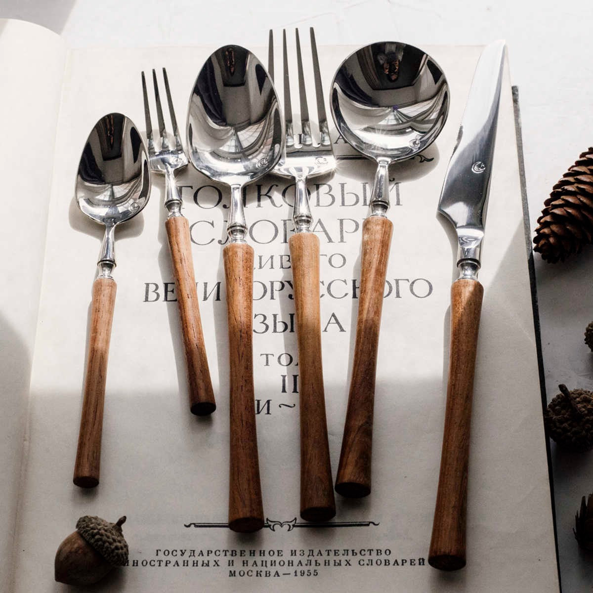 Silverware Set - Wooden Handle