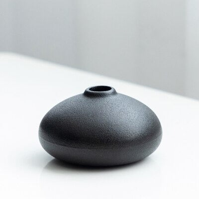 MidNight Black Textured Ceramic Vases Rotund