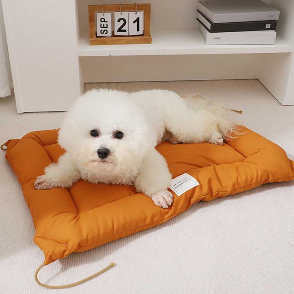 SnuggleNest Pet Mat Amber Glow