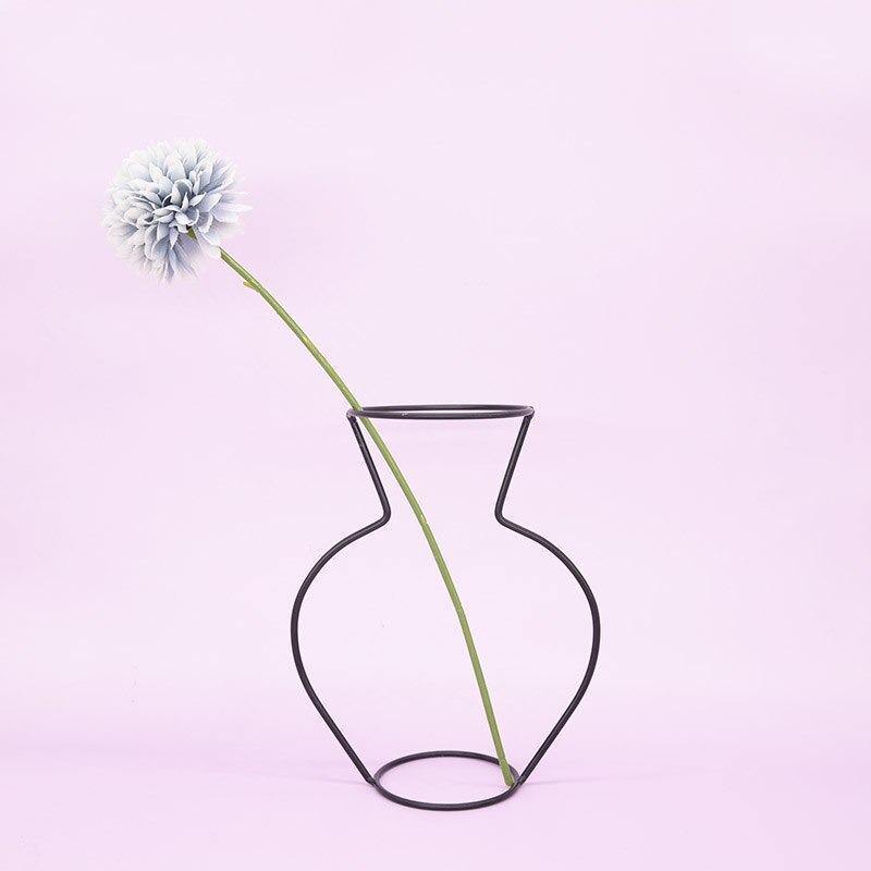 Sleek Iron Line Vase Stand D