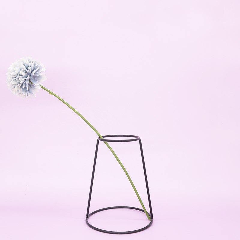 Sleek Iron Line Vase Stand E