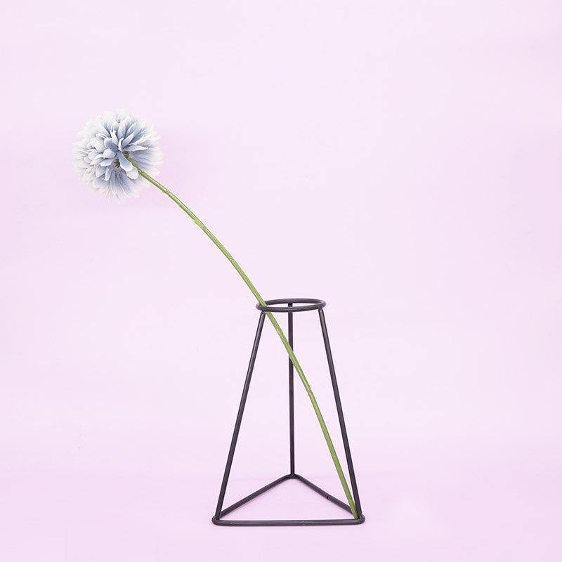 Sleek Iron Line Vase Stand H
