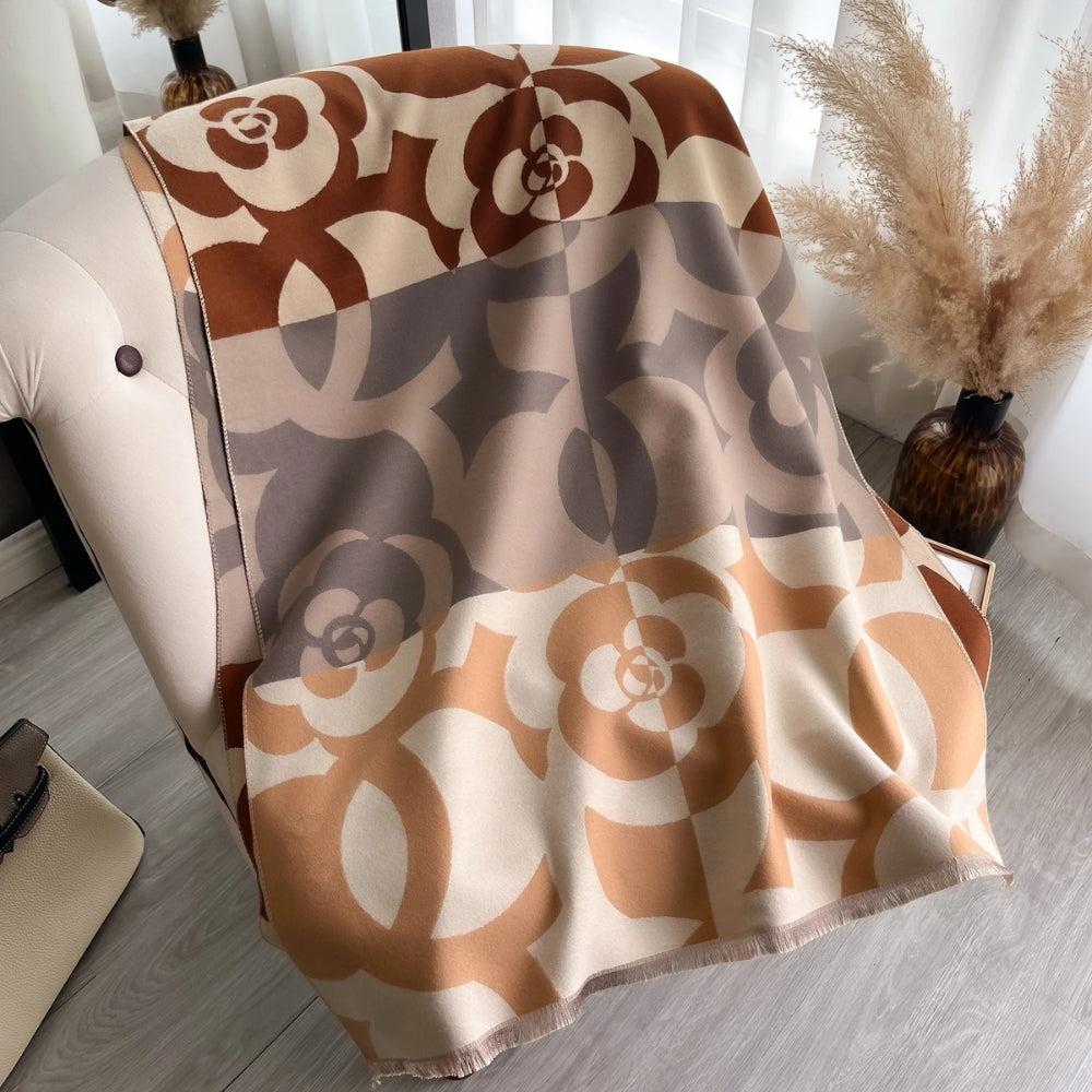 Abstract Retro Fringe Soft Shawl Caramel Twist