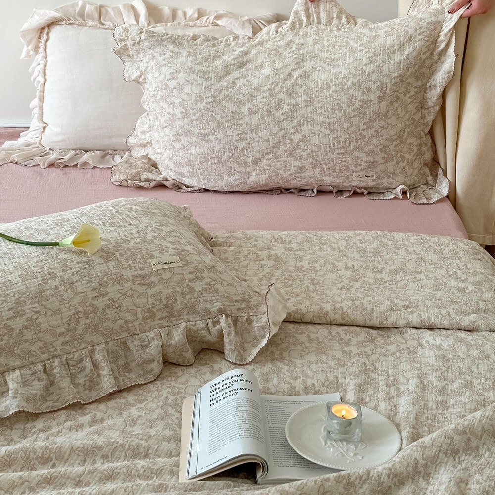 Woodland Muslin Quilt – Ruffle Edge Cotton Bedding