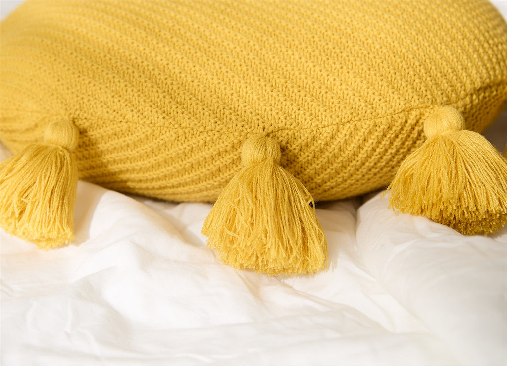 Cami Round Tassel 15 inch Pillow