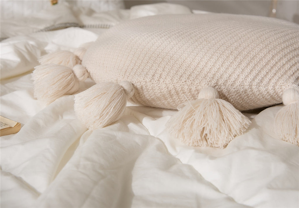 Cami Round Tassel 15 inch Pillow