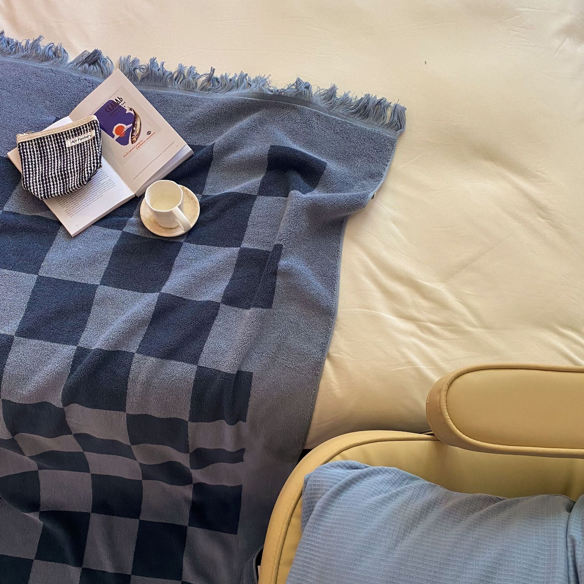 Checkboard Contrast Knitted Terry Blanket Blue