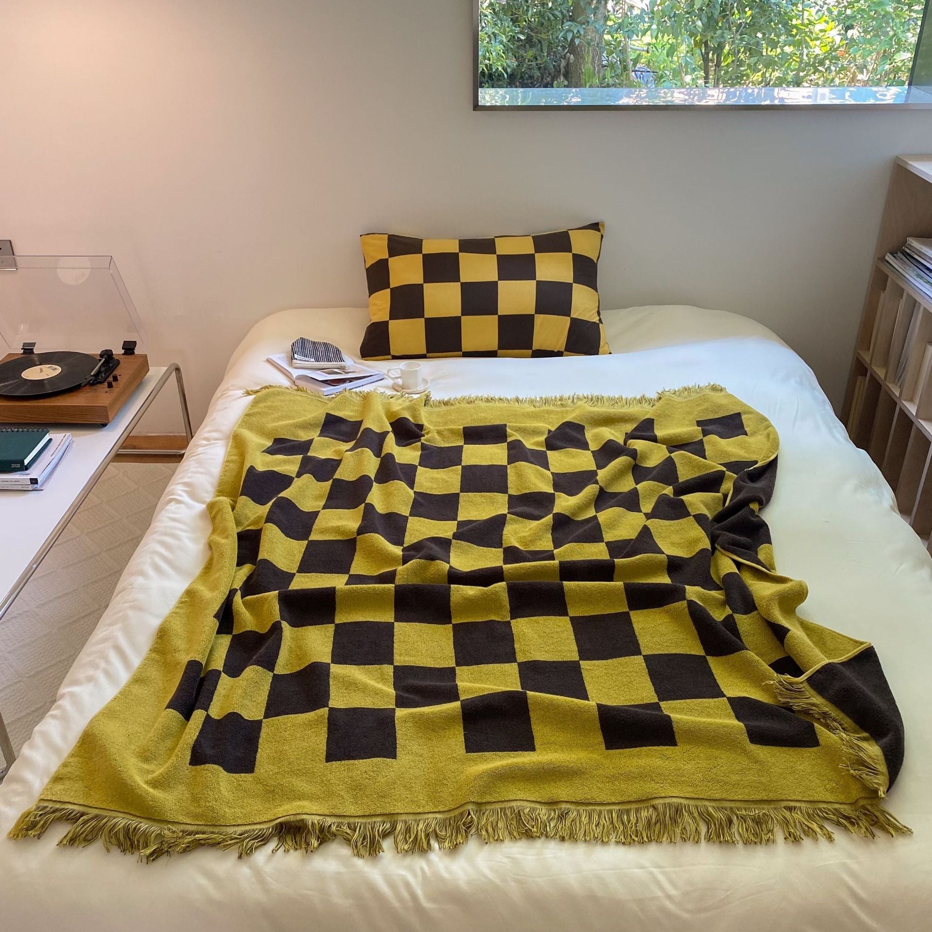 Checkboard Contrast Knitted Terry Blanket Yellow