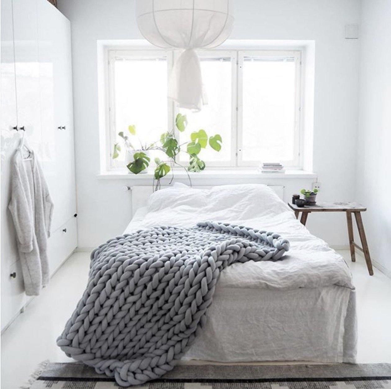 CozyCloud Knit Throw Silver