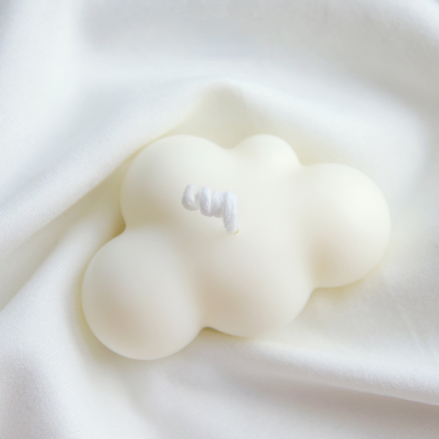Cloud Paint Decorative Candle