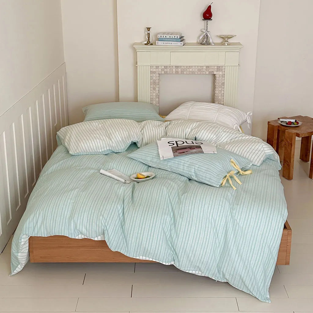 Contrast Stripe Bedding Set Cyan