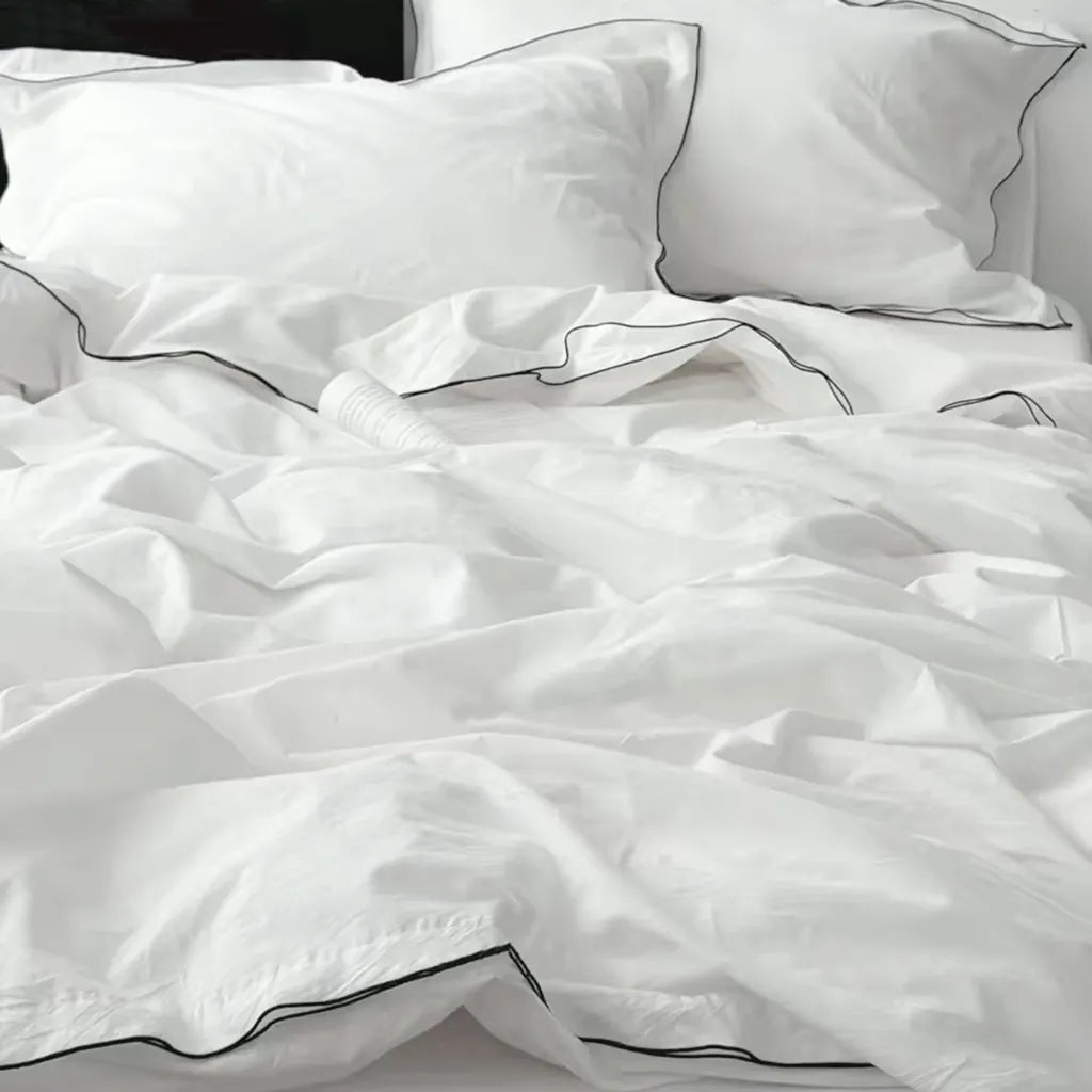 Contrast Flange Bedding Set Black