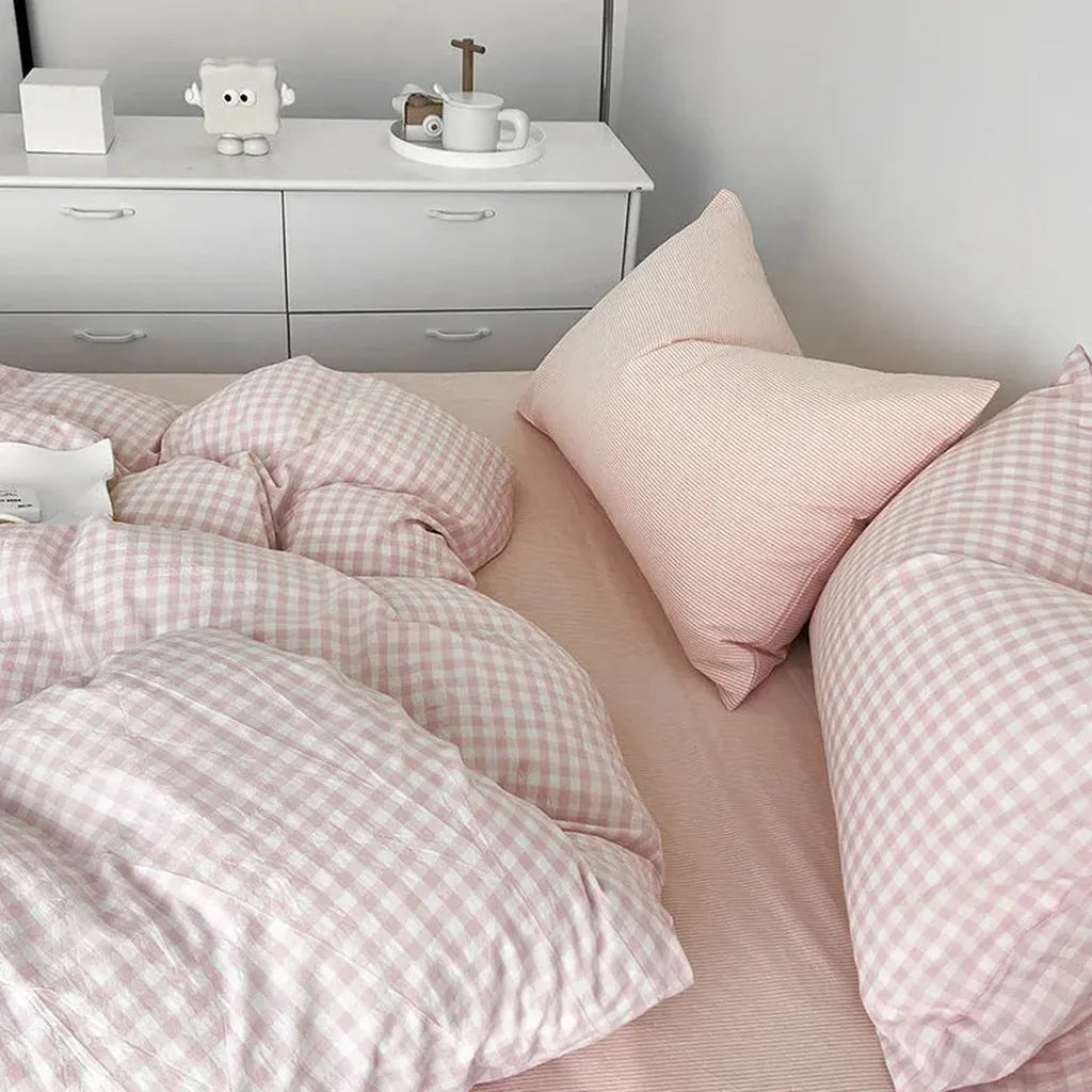 Cotton Small Gingham Bedding Set - Red