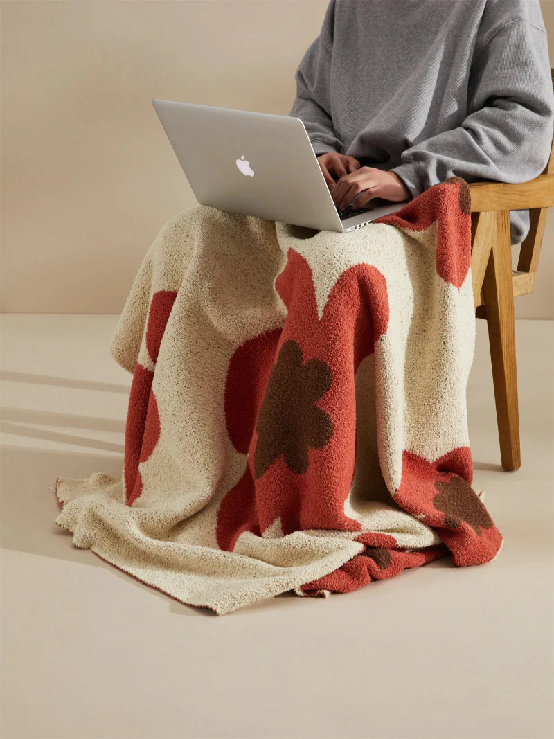 Cozy Bloom Plush Knit Throw Blanket