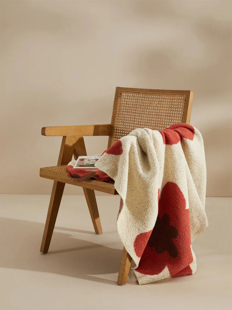 Cozy Bloom Plush Knit Throw Blanket