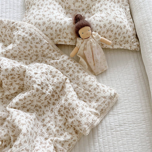 Camellia Floral Baby Crib Quilt – Soft Cotton Gauze Bedding