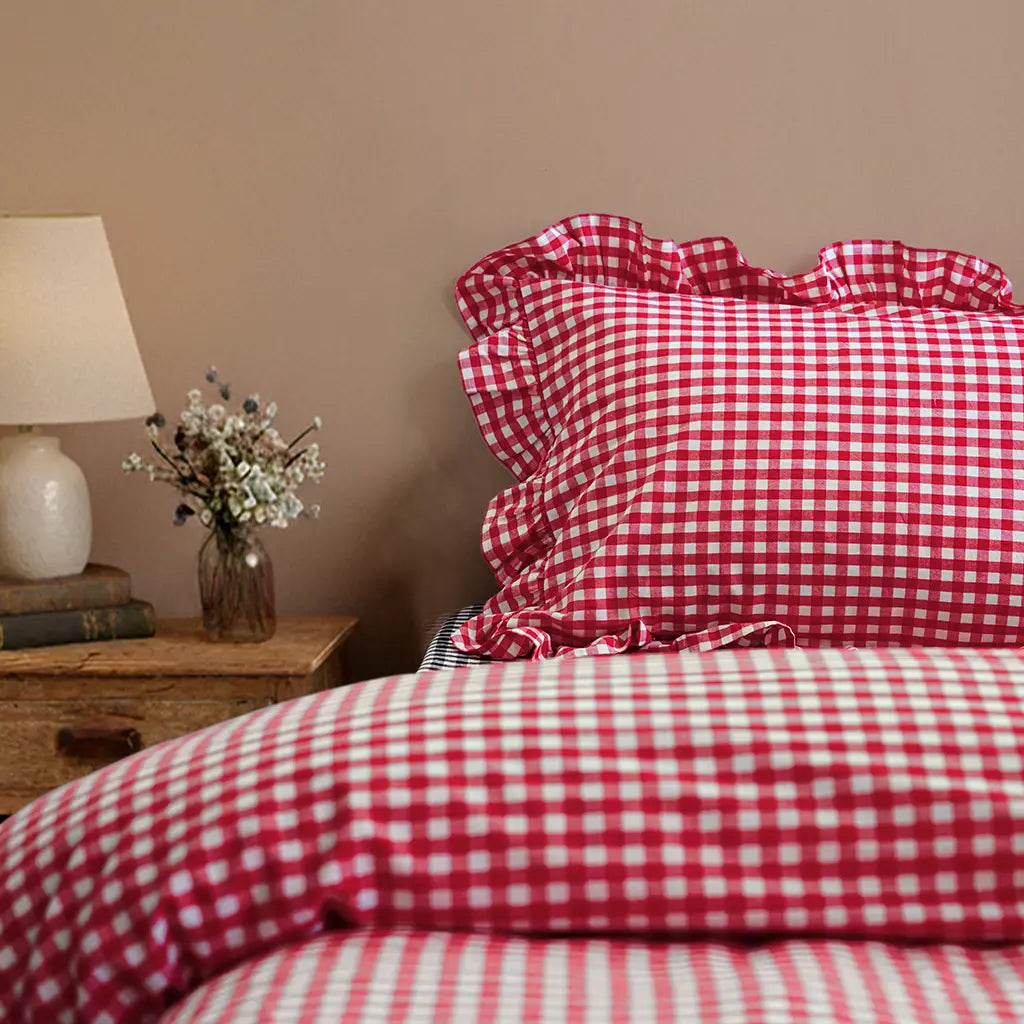 Rustic Gingham Duvet Cover with Ruffle Red