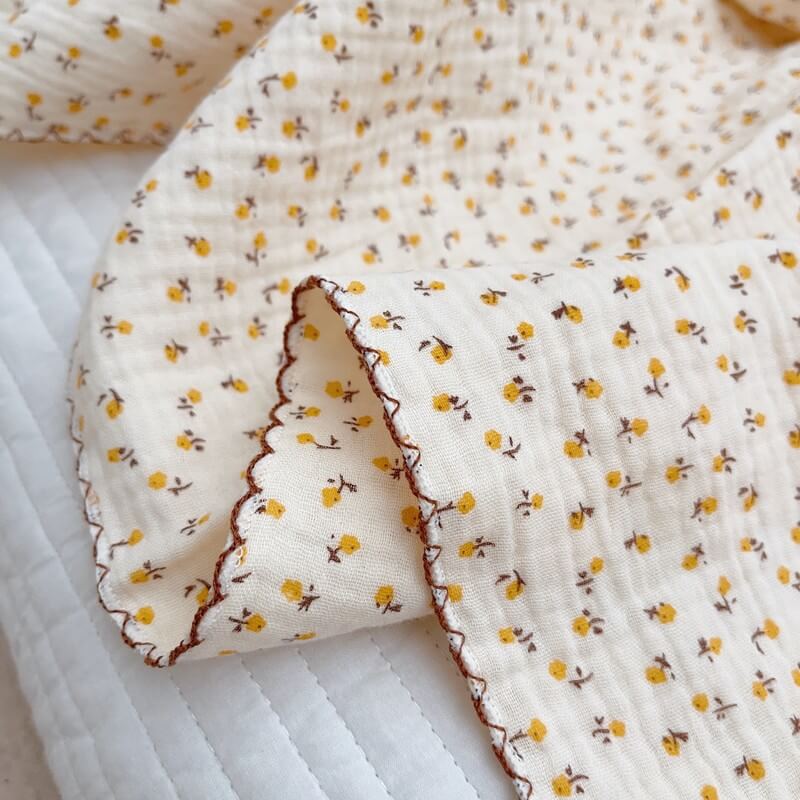 Daisy Floral Muslin Baby Blanket & Pillow Set – 47″×51″