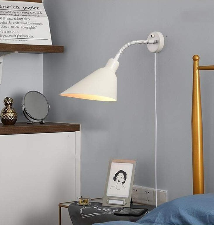Davis Flexible Wall Lamp with Plug