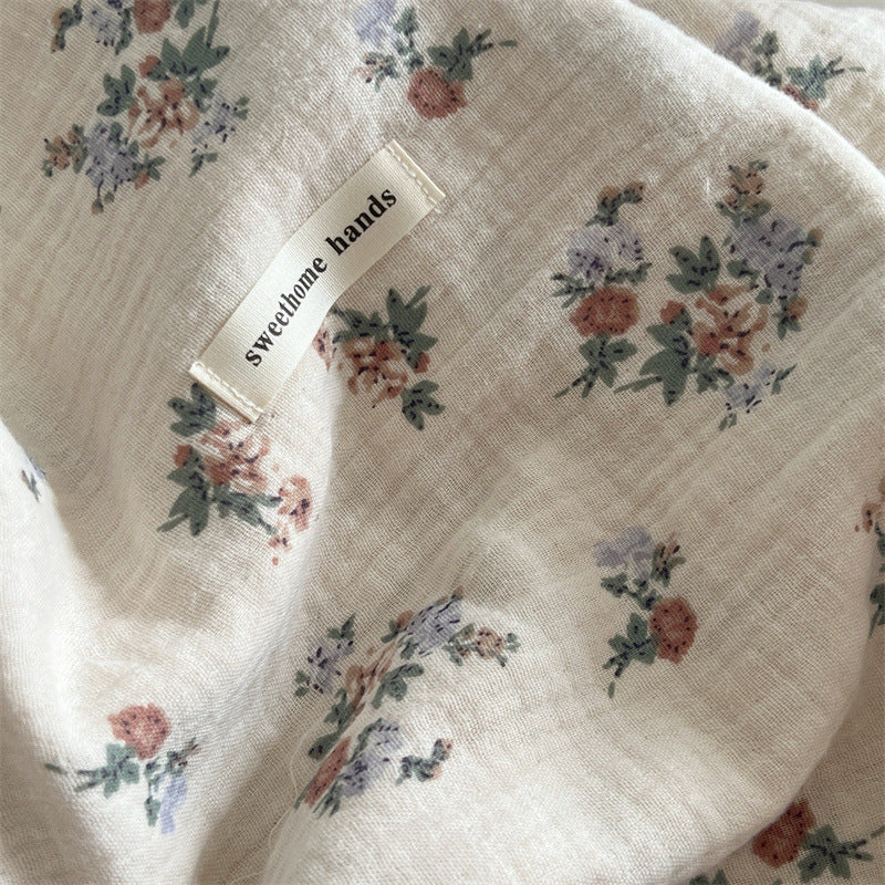 Vintage Floral Muslin Toddler Blanket & Pillow Set – 47" x 51"