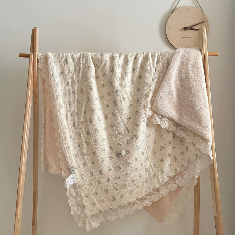 Floral Ruffle Comforter – Cotton Gauze & Soft Fleece
