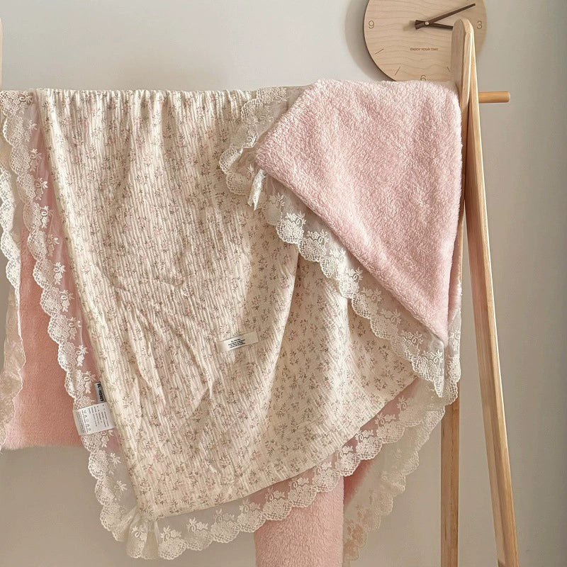 Floral Ruffle Comforter – Cotton Gauze & Soft Fleece